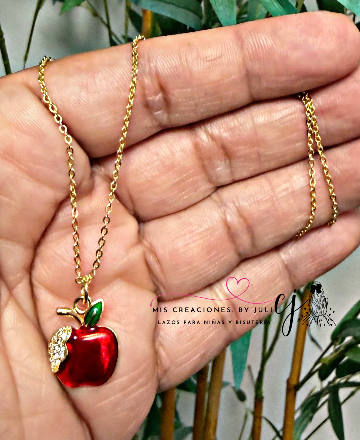 Cadena con Charm Enchapada en oro